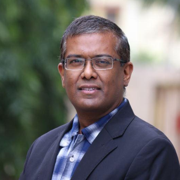 Dr. Sumit Saxena